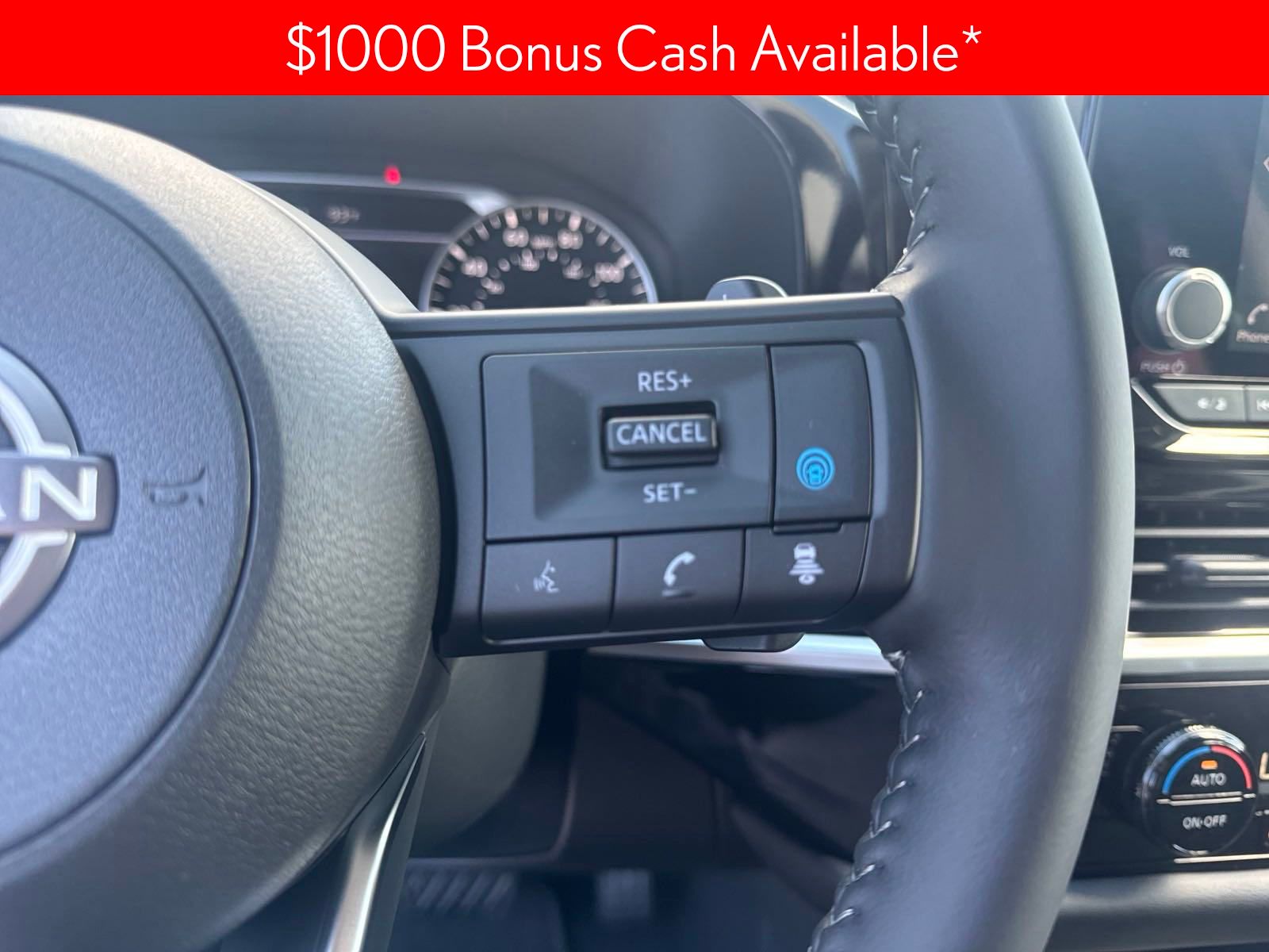 New 2024 Nissan Pathfinder SV 4D Sport Utility in New Port Richey 