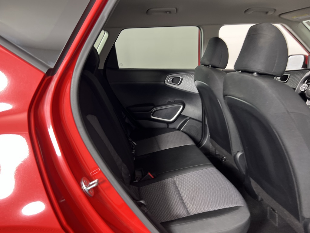 2023 Kia Soul LX photo 18