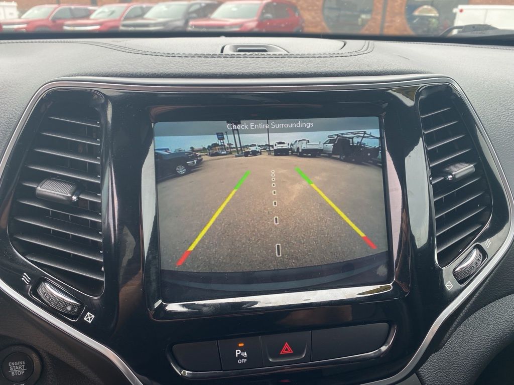 2019 Jeep Cherokee Limited photo 10
