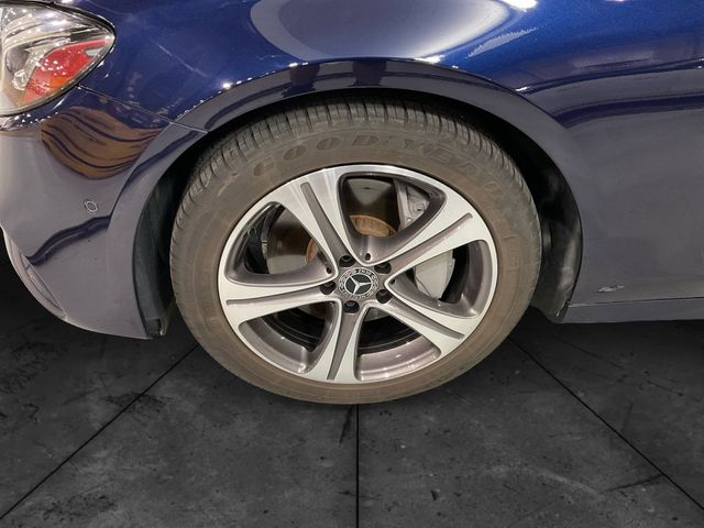 2020 Mercedes Benz E 350 4MATIC photo 3