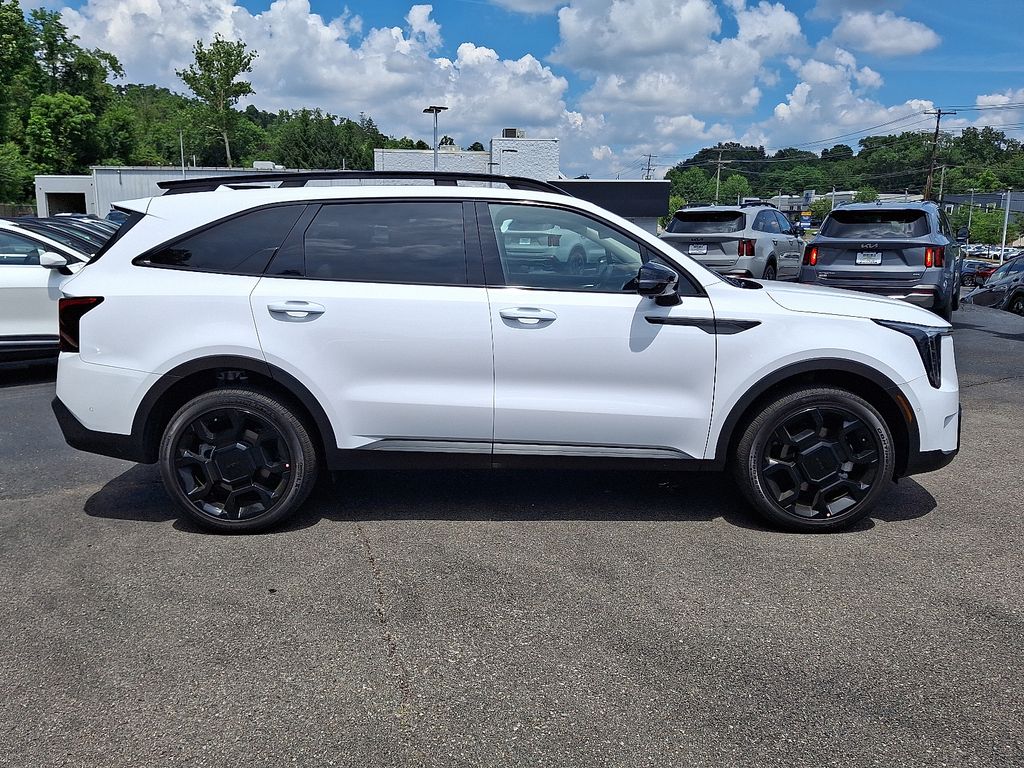 2025 Kia Sorento X-Line SX photo 4