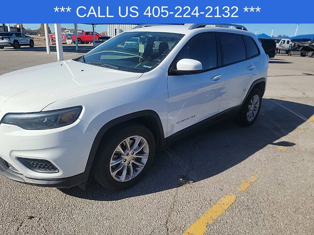 2020 Jeep Cherokee Latitude photo 2