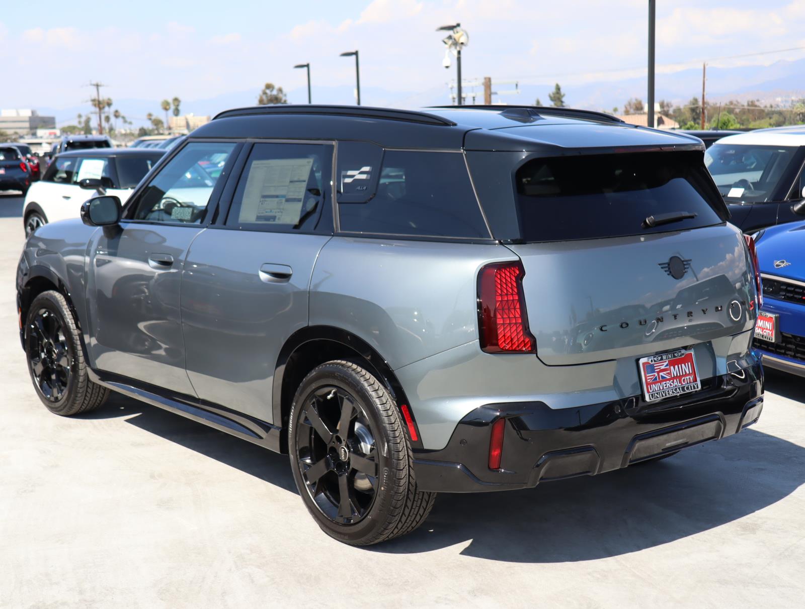 2026 Mini Countryman ALL4 S photo 2