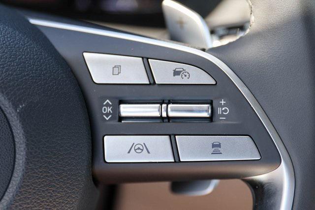 New 2025 White Hyundai SEL FWD image 26