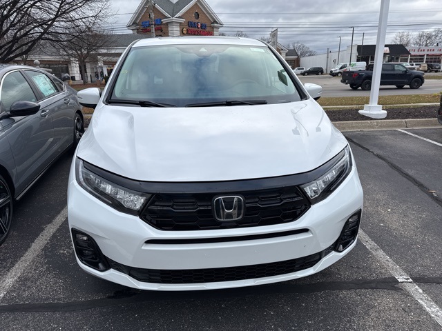 2026 Honda Odyssey Elite photo 2