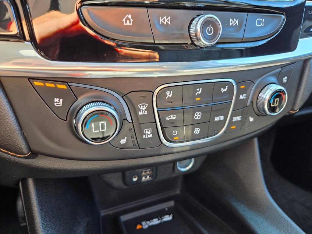2020 Chevrolet Traverse Premier photo 29
