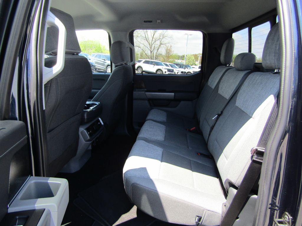 2023 Ford F-150 XLT photo 26