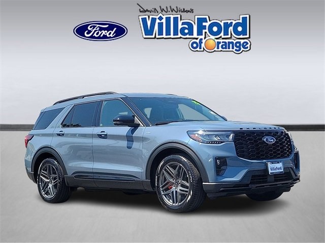 2025 Ford Explorer ST-LINE's photo