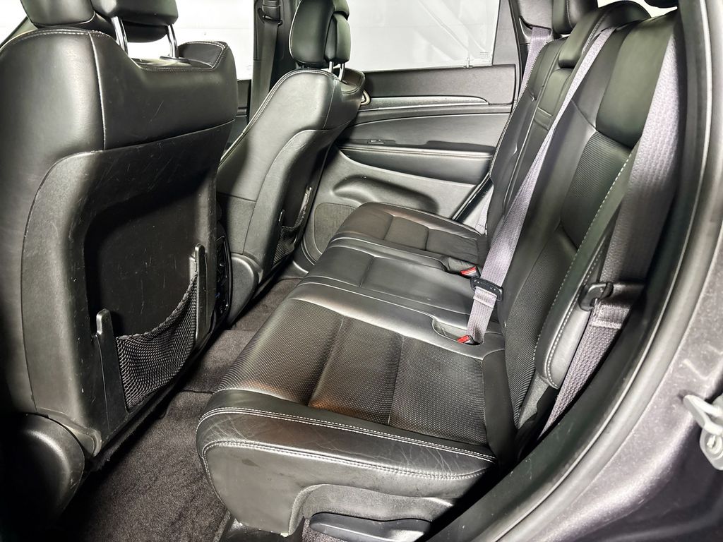2017 Jeep Grand Cherokee Limited photo 18