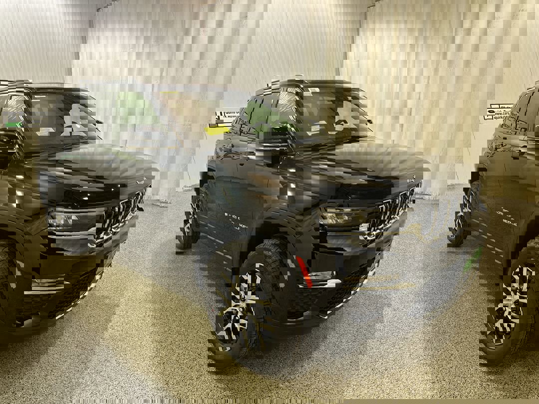 2025 Jeep Grand Cherokee Limited's photo