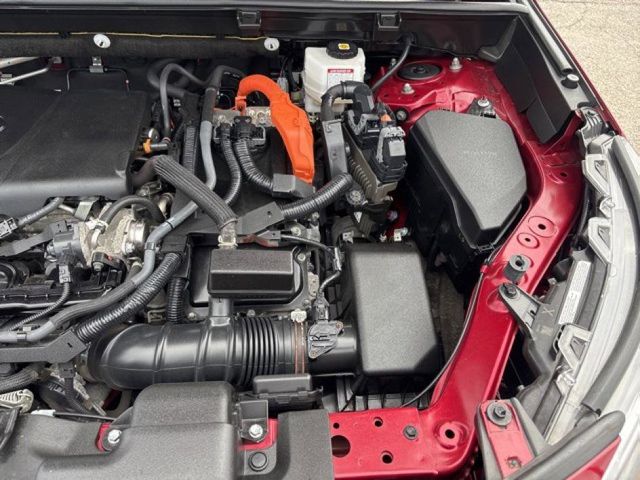 2022 Toyota RAV4 Hybrid XLE photo 30
