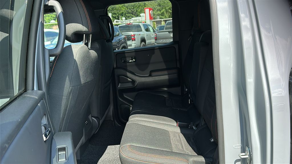 2025 Nissan Frontier PRO-4X photo 22
