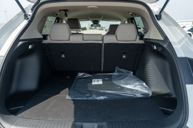 2026 Honda HR-V LX photo 16
