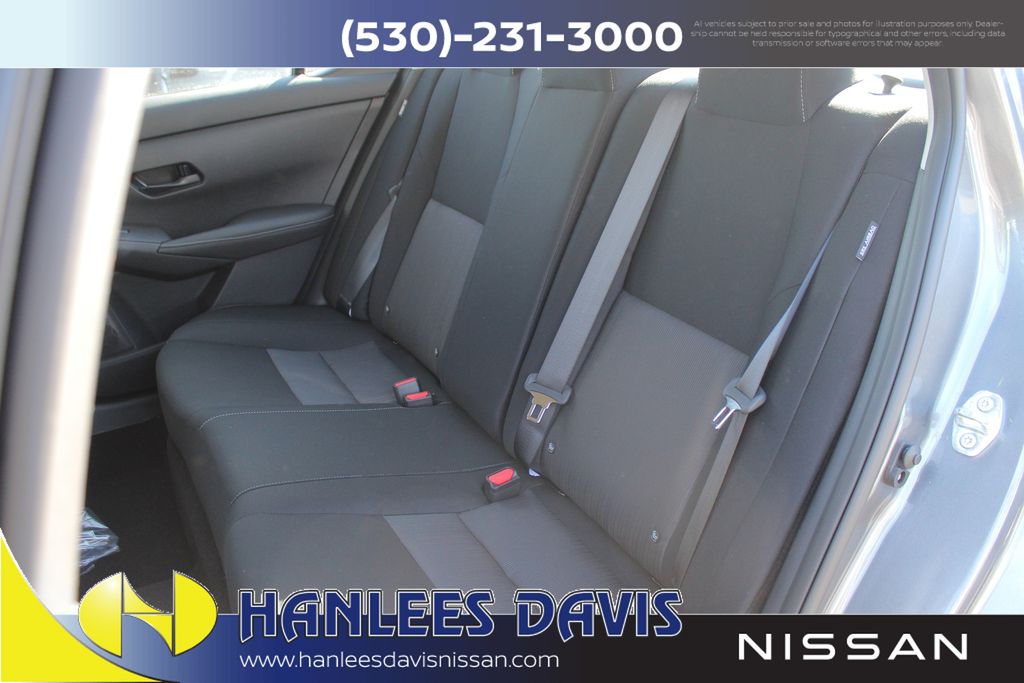 2025 Nissan Sentra SV photo 14