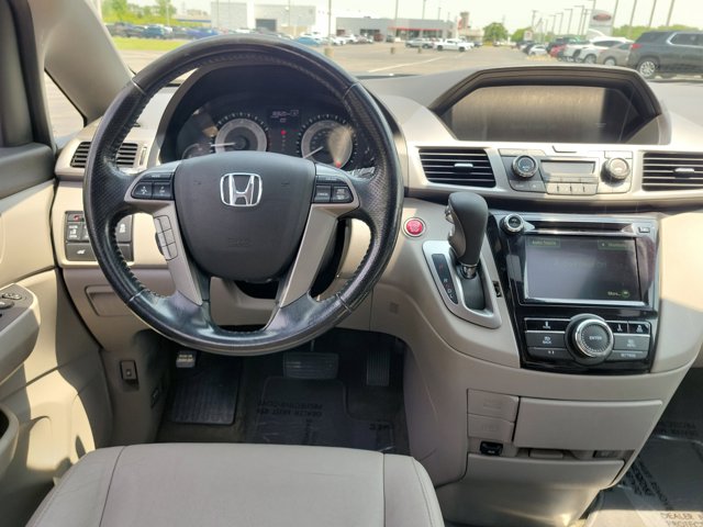 2016 Honda Odyssey EX-L photo 9