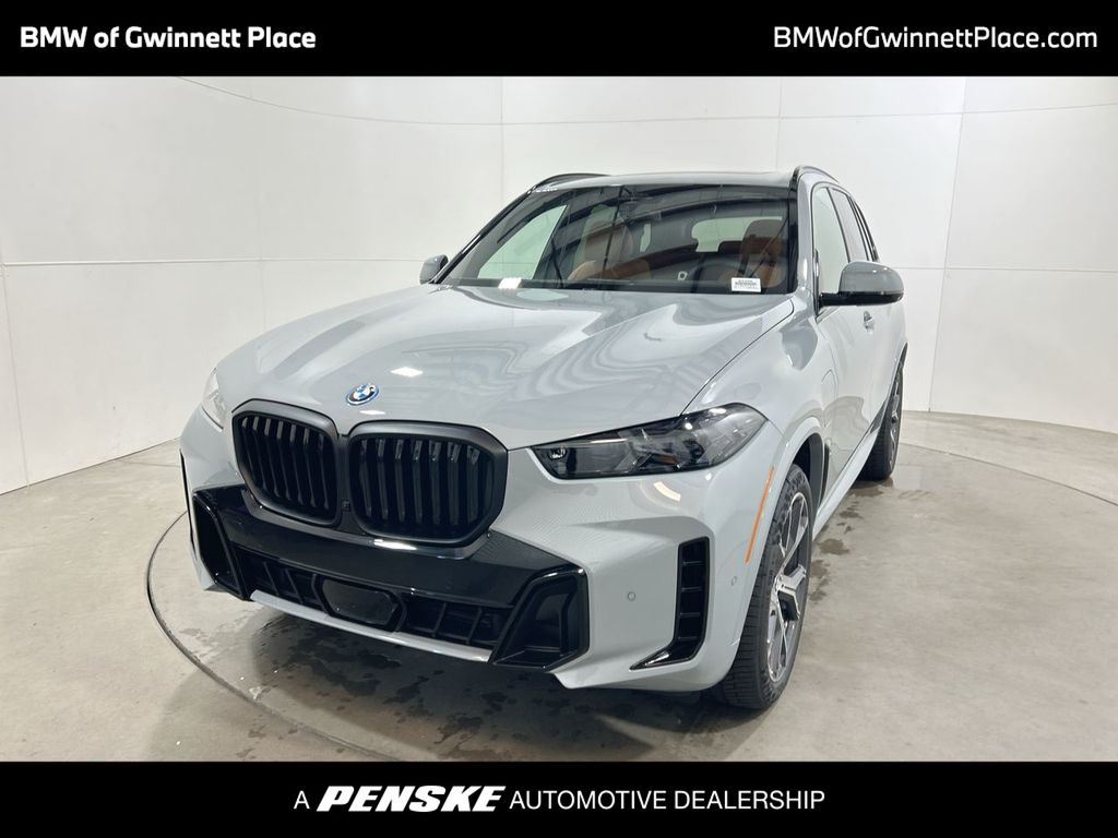 2026 BMW X5 50e's photo