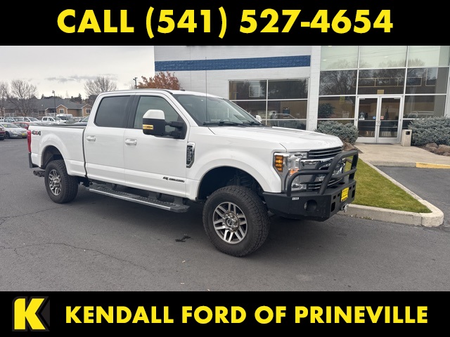 2018 Ford F-350 Super Duty Lariat's photo