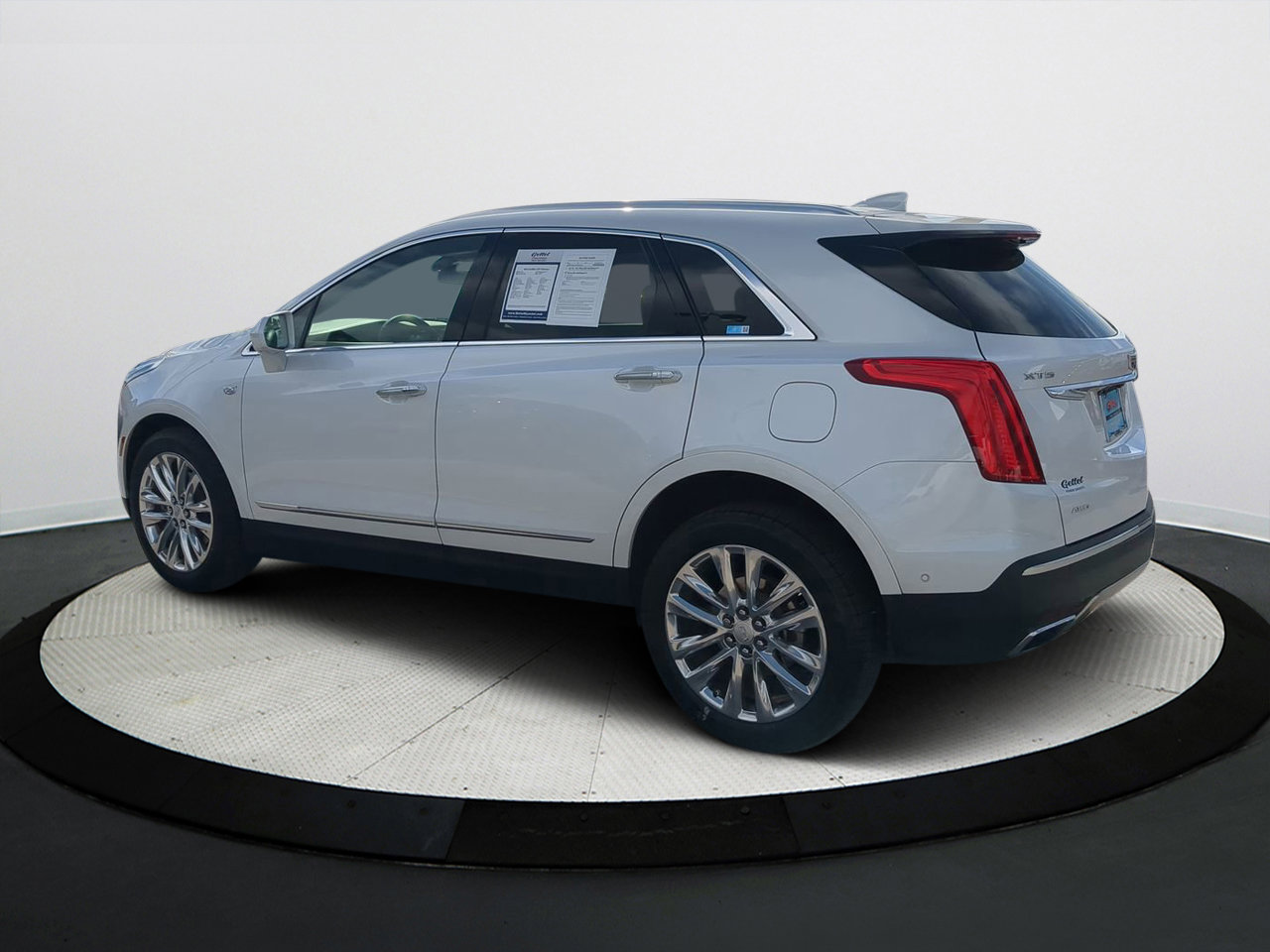2018 Cadillac XT5 Platinum photo 4