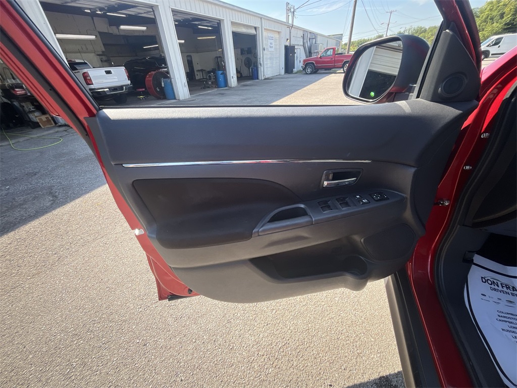 2022 Mitsubishi Outlander Sport LE photo 12