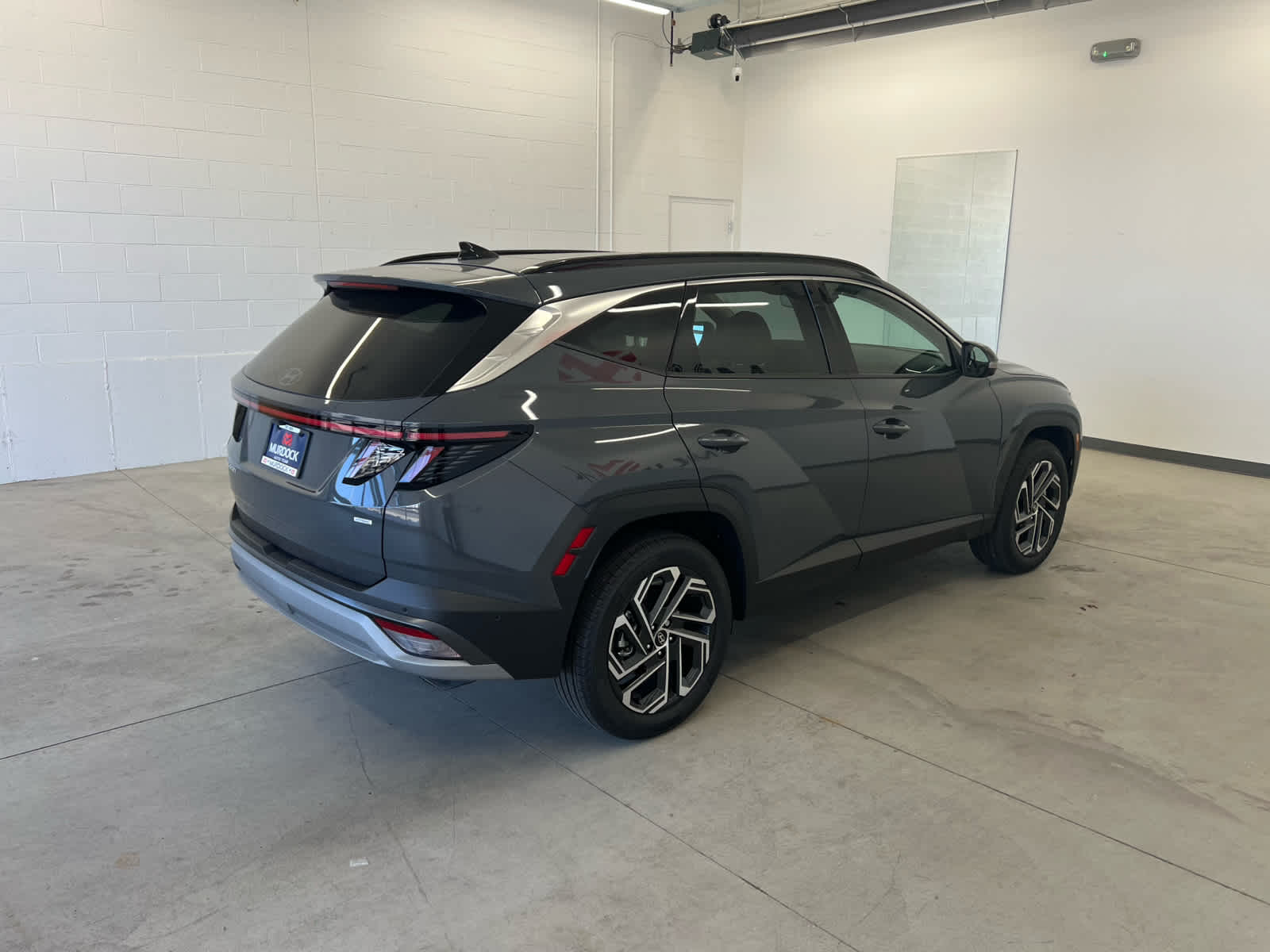 2025 Hyundai Tucson Limited photo 2