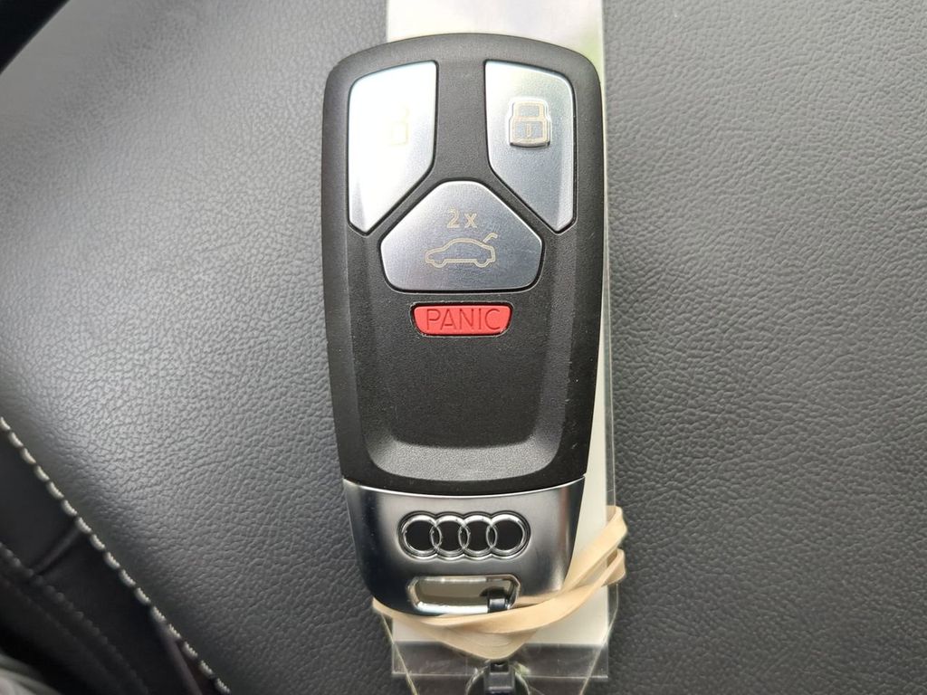 2024 Audi SQ5 Premium photo 28