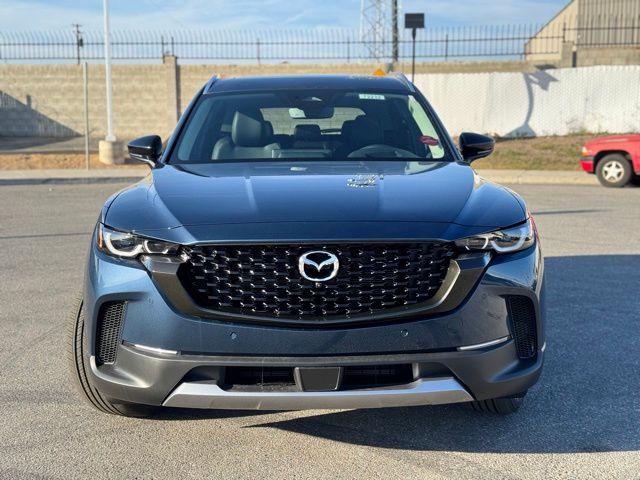 2025 Mazda CX-50 Premium Plus photo 2