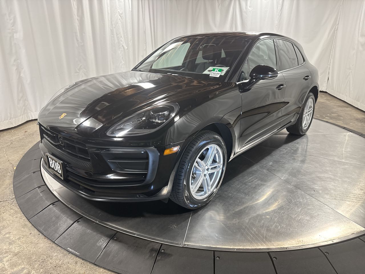 2024 Porsche Macan Base's photo