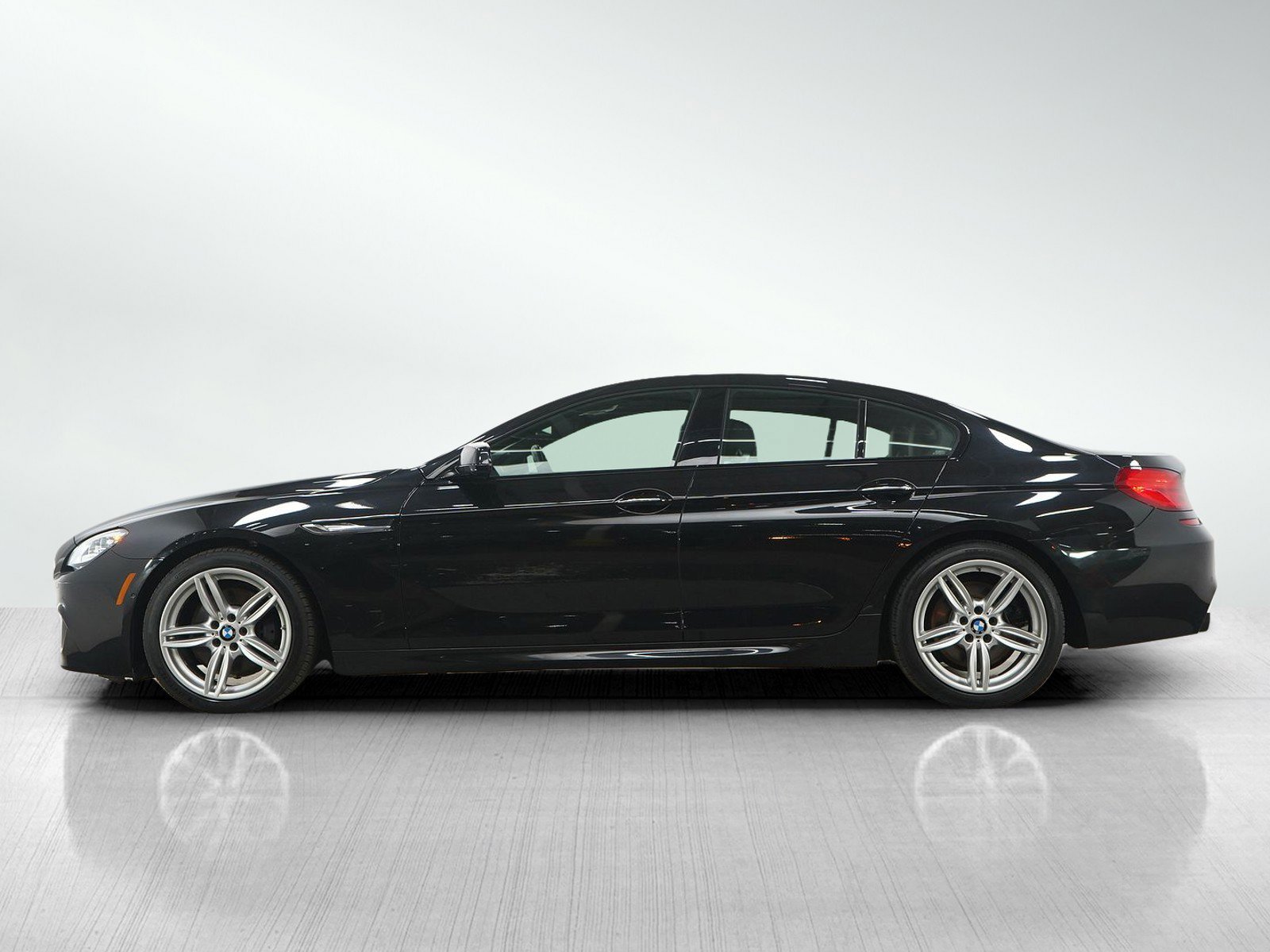 Used 2015 BMW 6 Series 640i with VIN WBA6B8C50FD453107 for sale in Burnsville, Minnesota