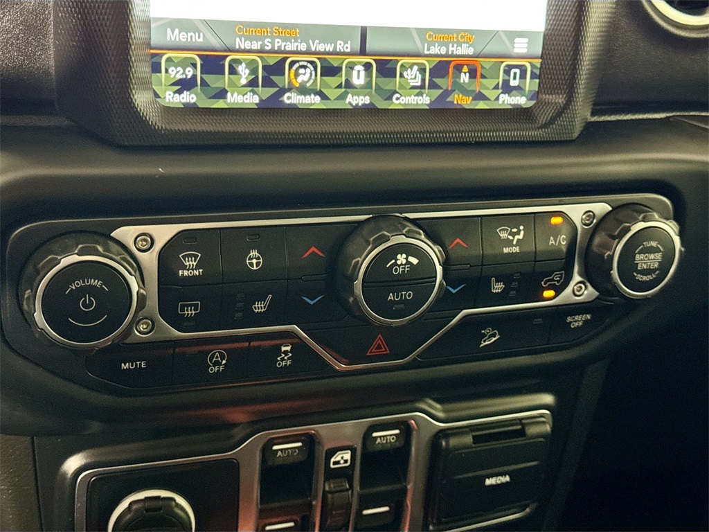 2019 Jeep Wrangler Unlimited Sahara photo 32