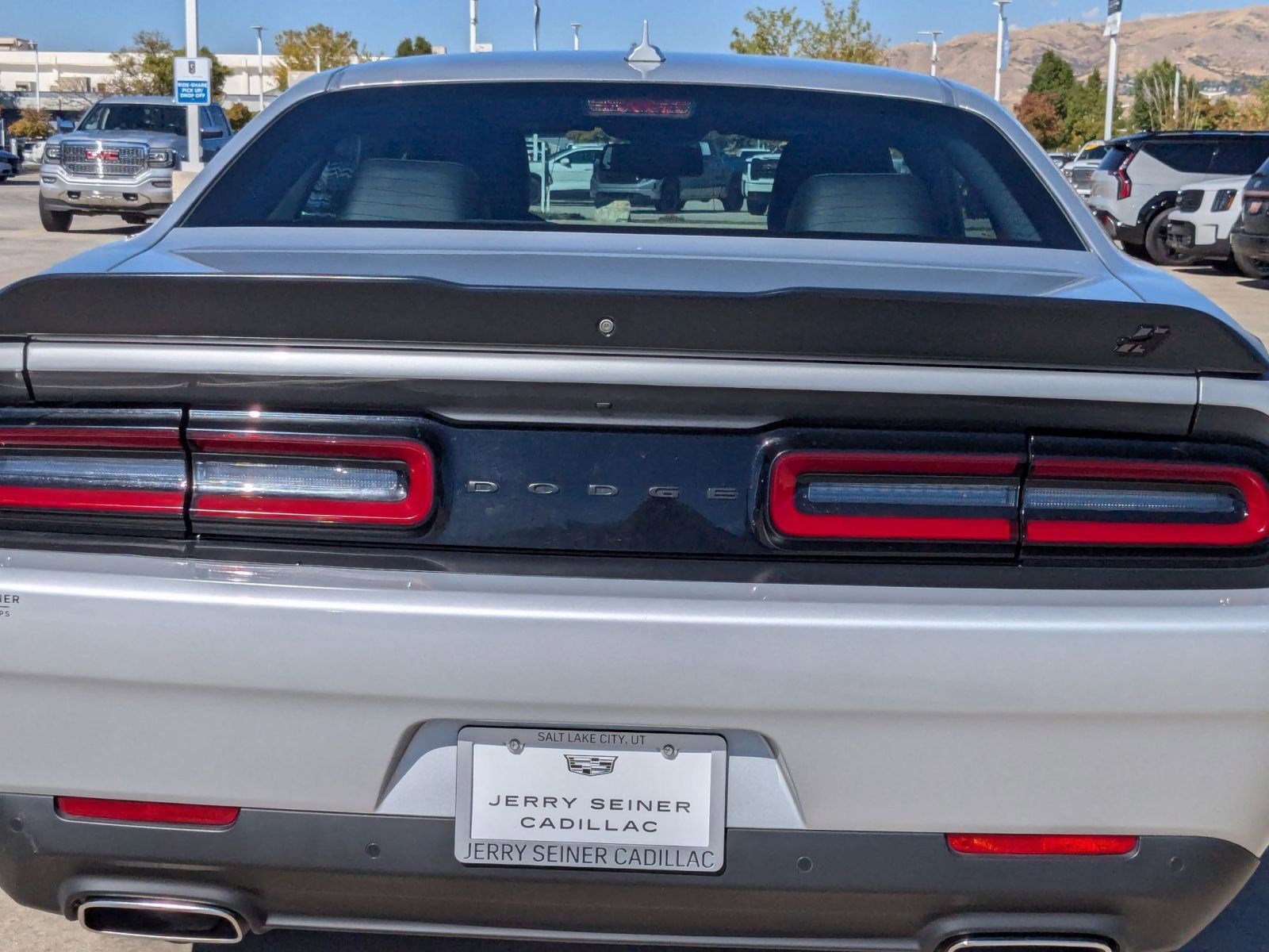 2022 Dodge Challenger GT photo 13