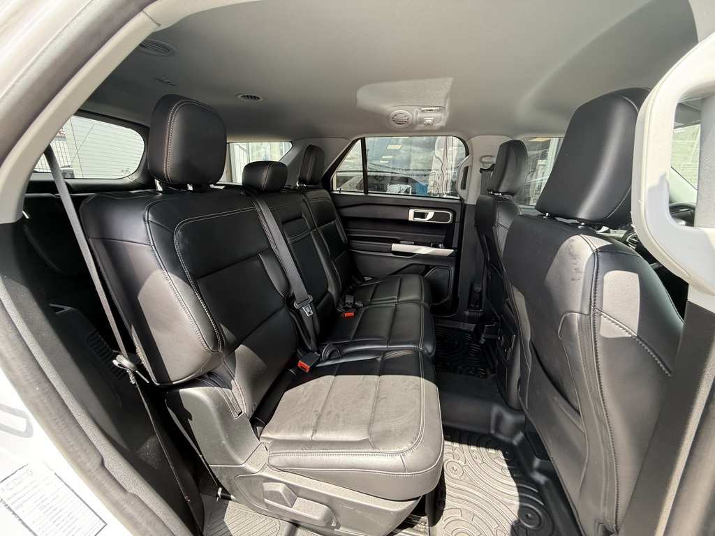 2023 Ford Explorer XLT photo 11
