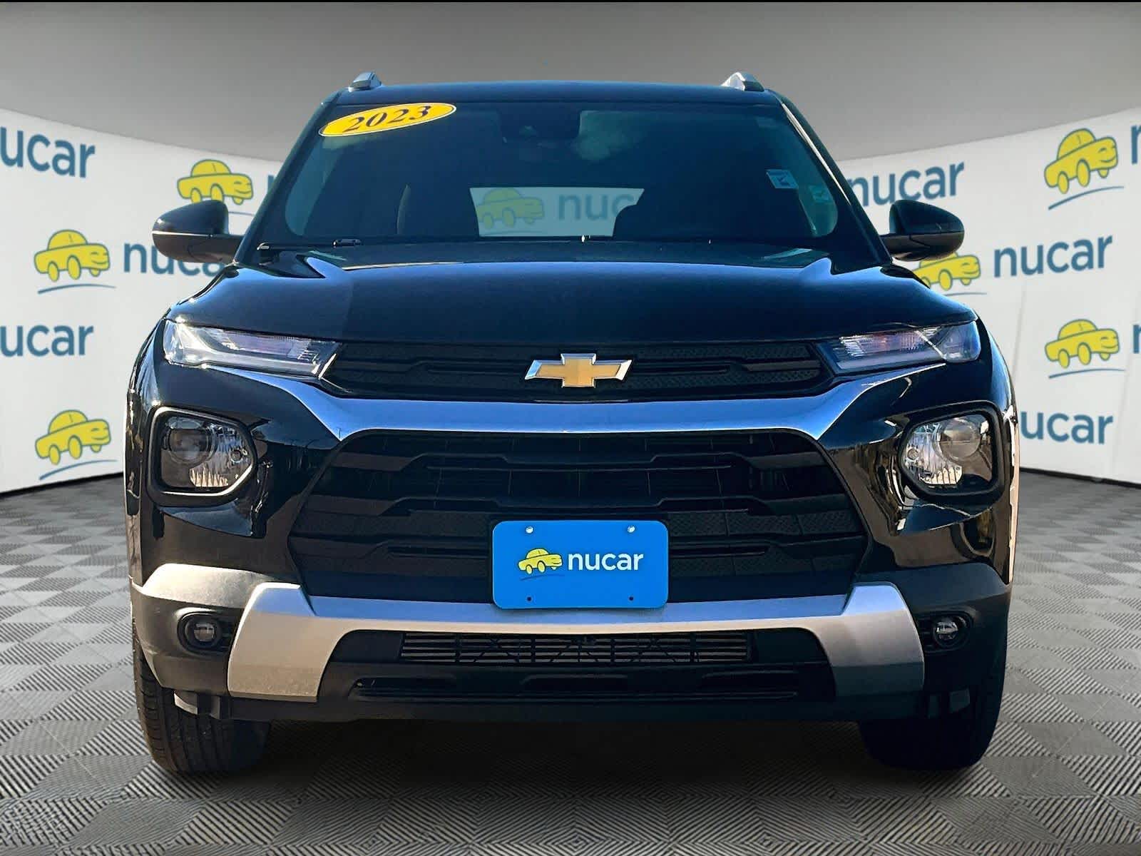 2023 Chevrolet Trailblazer LT photo 2