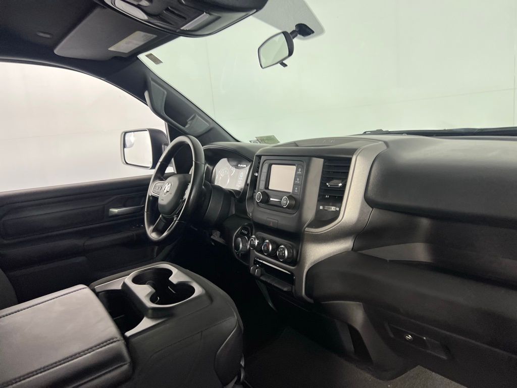 2023 Ram 1500 Tradesman photo 28