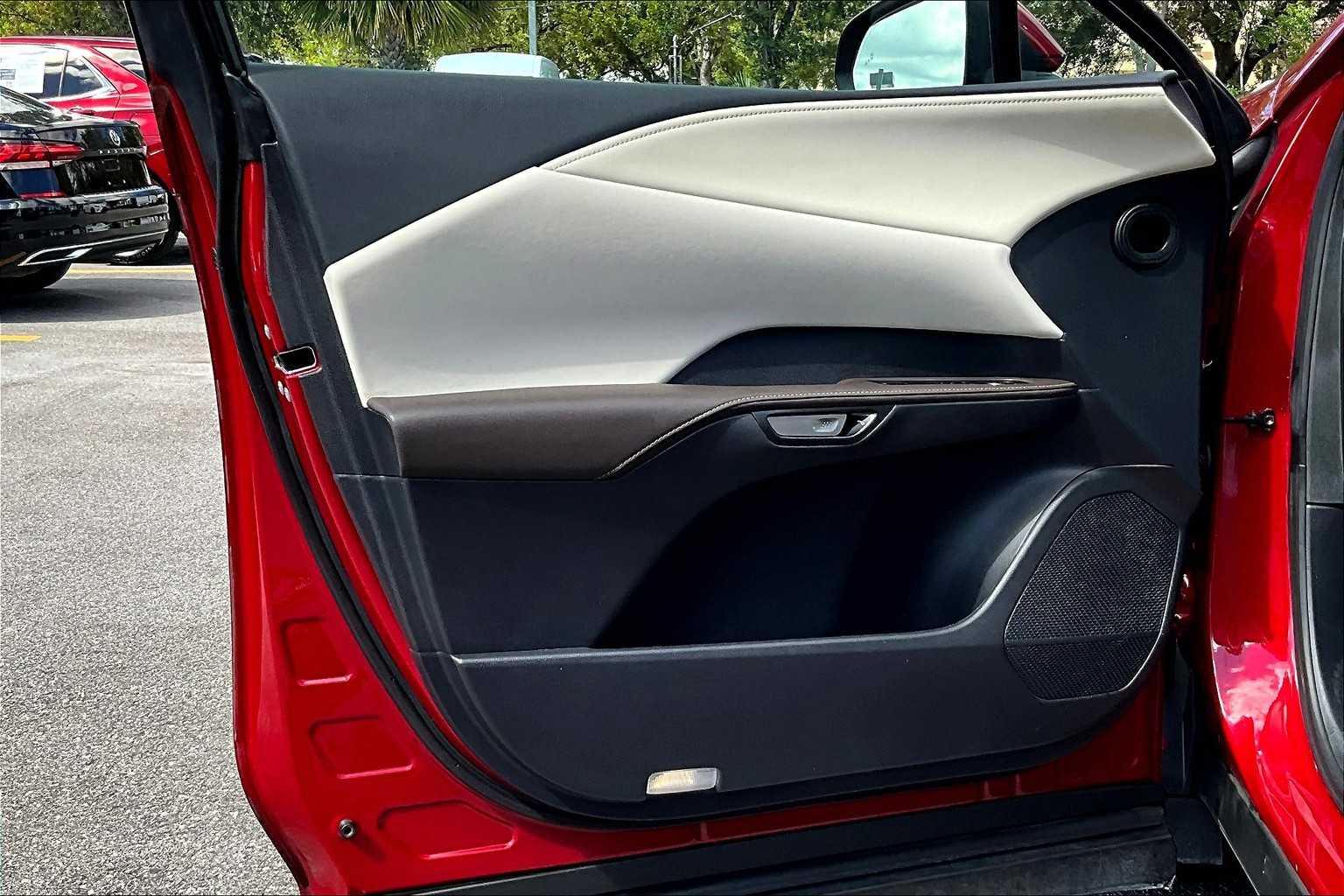 2023 Lexus RX photo 25