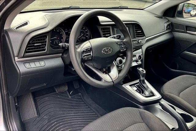 2019 Hyundai Elantra SE photo 11