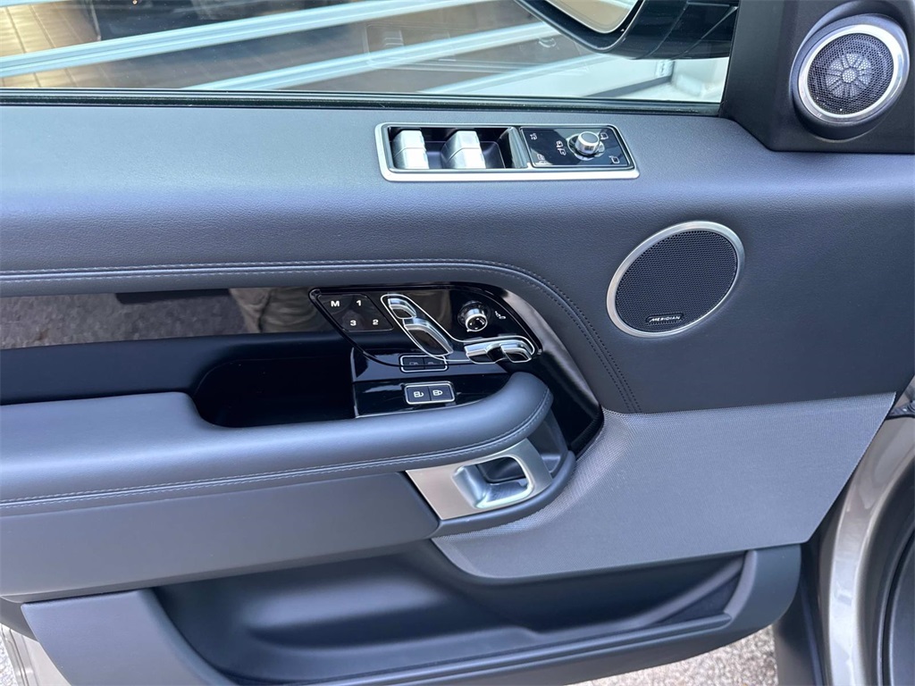 2021 Land Rover Range Rover HSE Westminster Edition photo 17