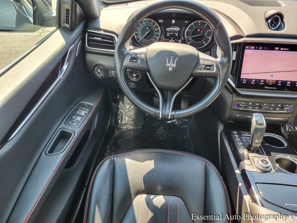 2022 Maserati Ghibli Modena Q4 photo 12