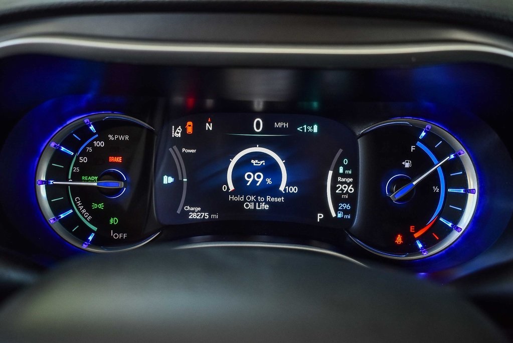 2023 Chrysler Pacifica Hybrid Touring L photo 20