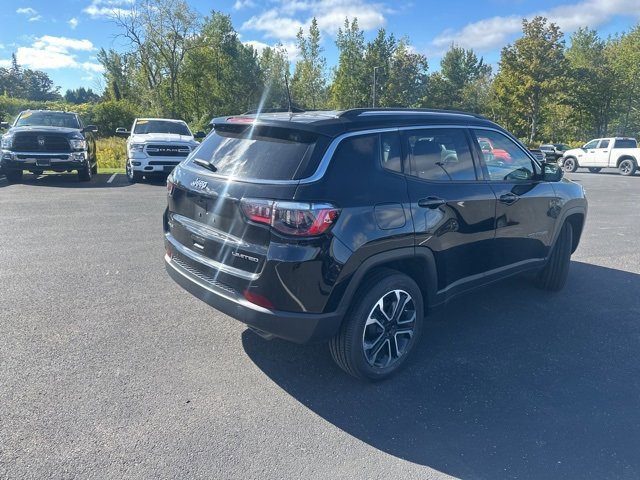 2022 Jeep Compass Limited photo 4