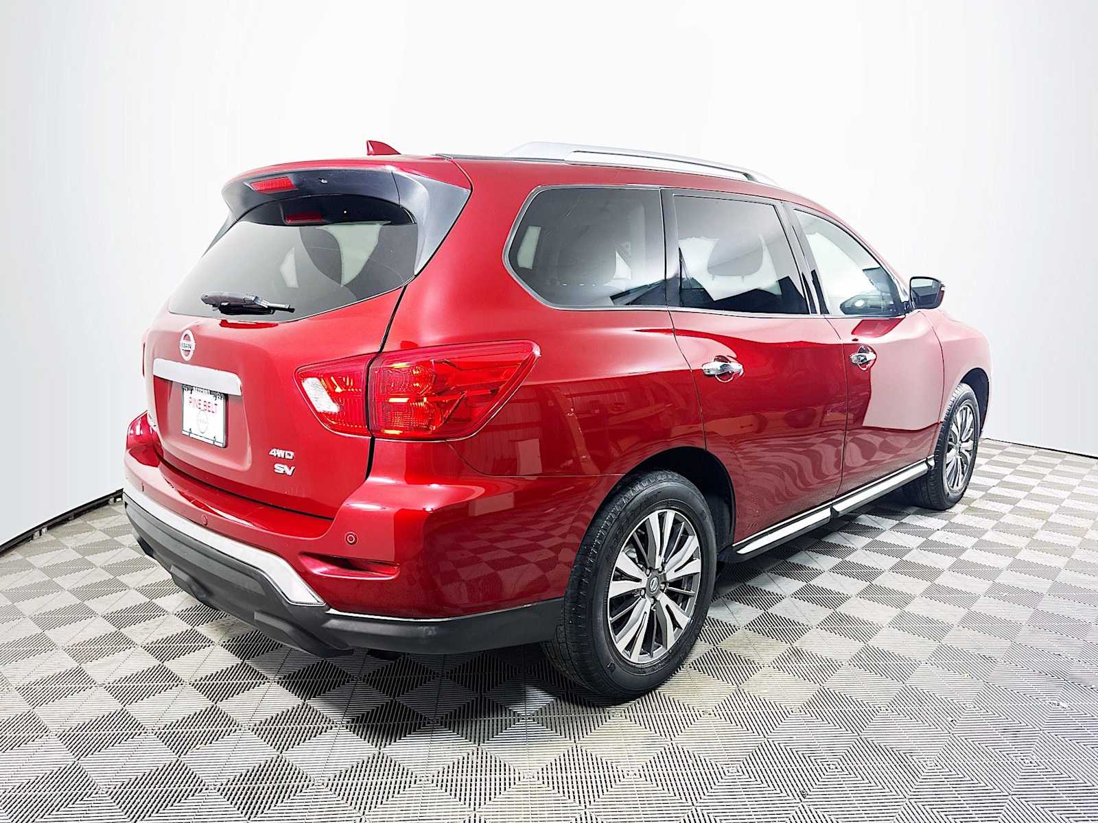 2020 Nissan Pathfinder SV photo 4