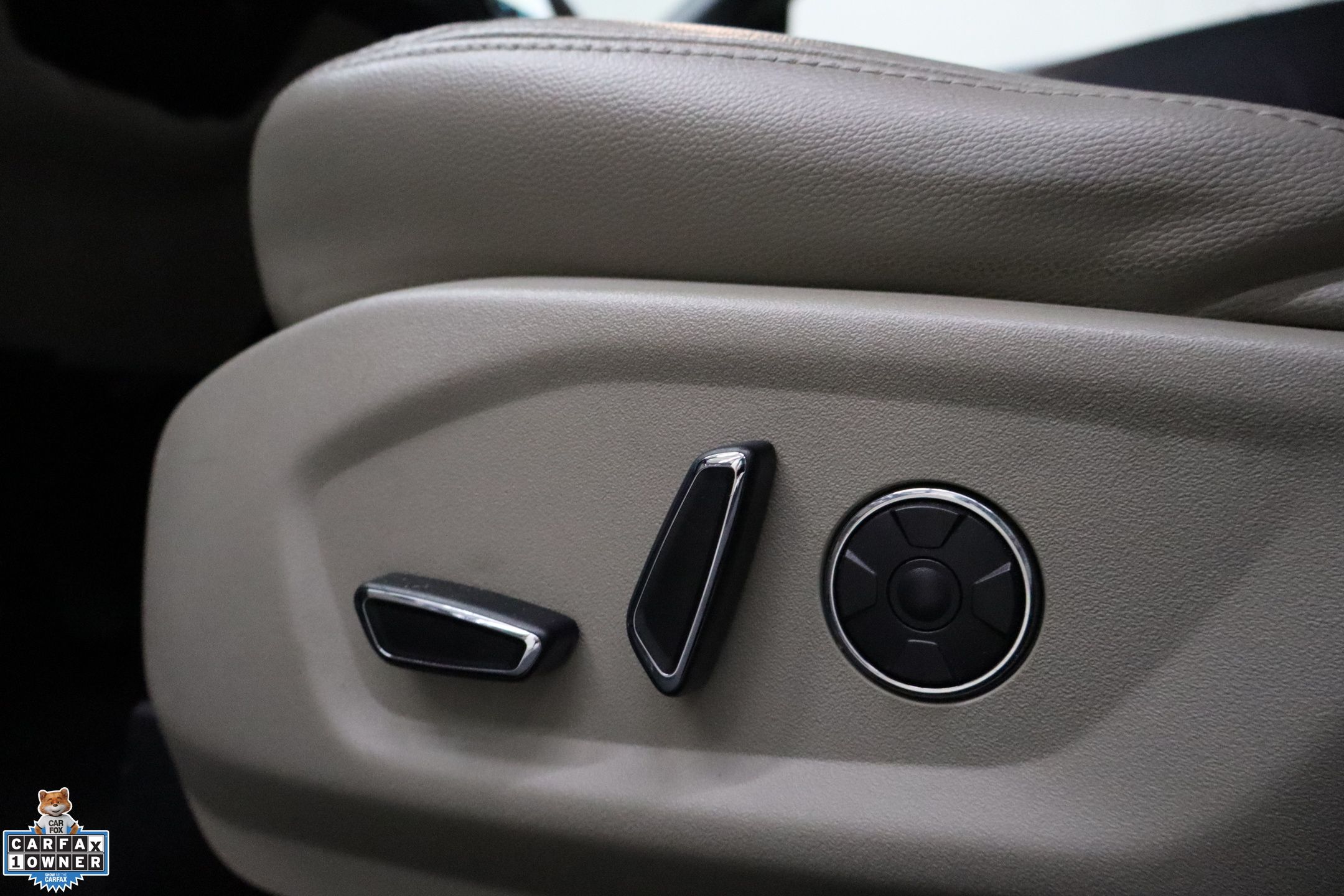 2018 Ford Explorer Limited photo 16