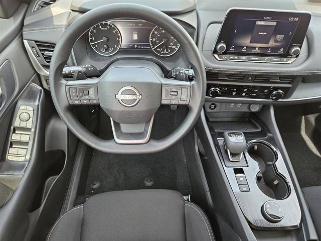 2025 Nissan Rogue S photo 18