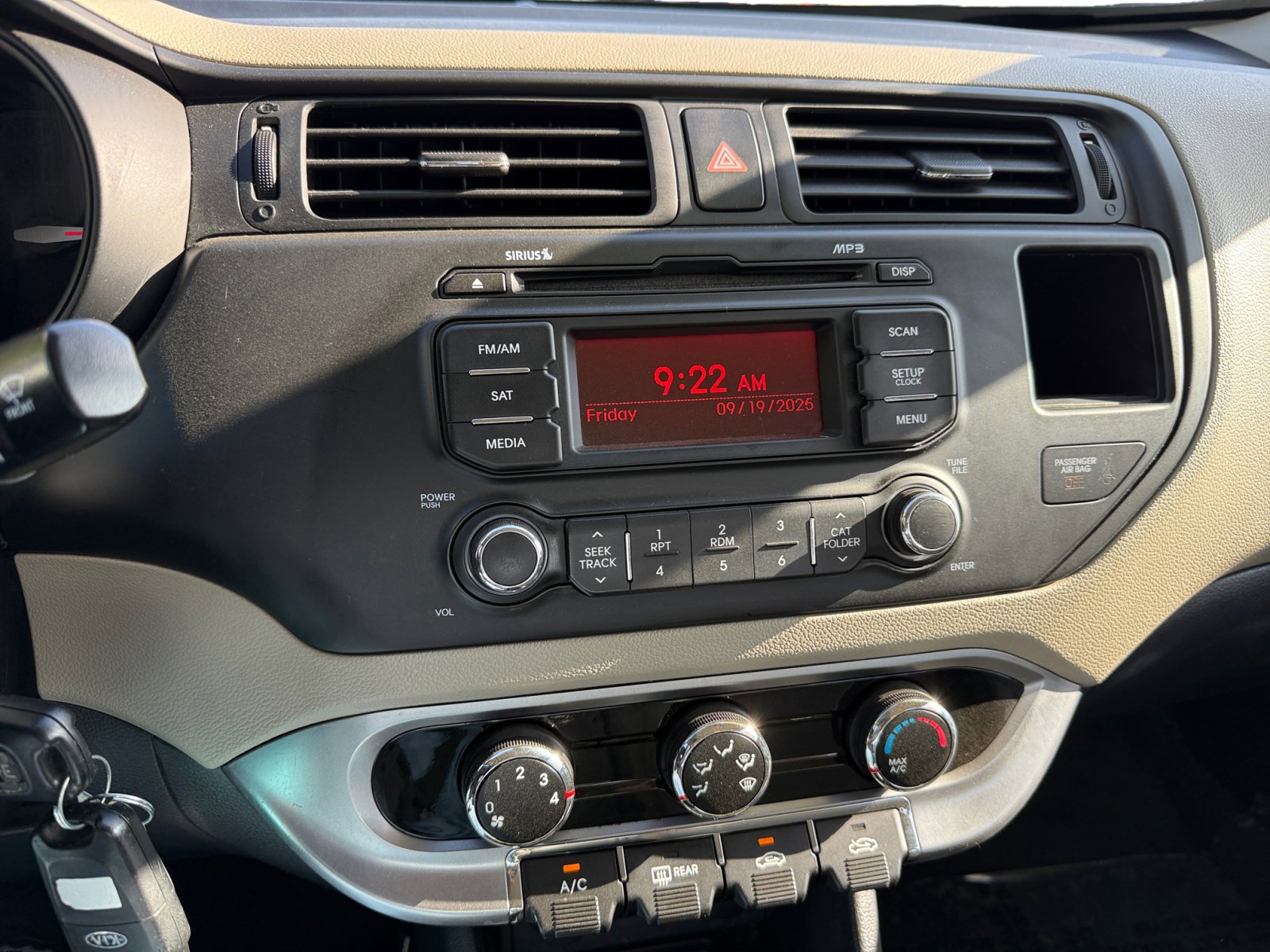 2012 Kia Rio LX photo 12