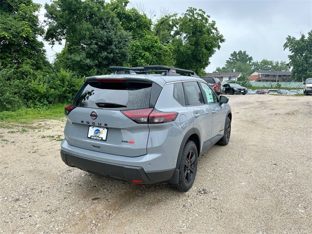 2025 Nissan Rogue SV photo 11
