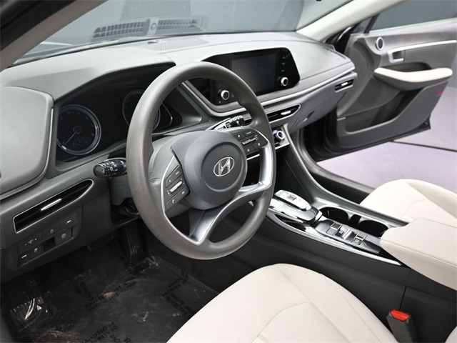 2023 Hyundai Sonata SE photo 4