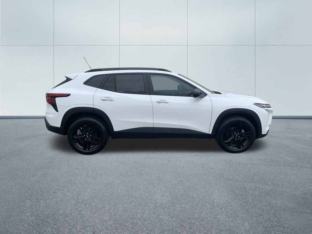 2025 Chevrolet Trax ACTIV photo 3