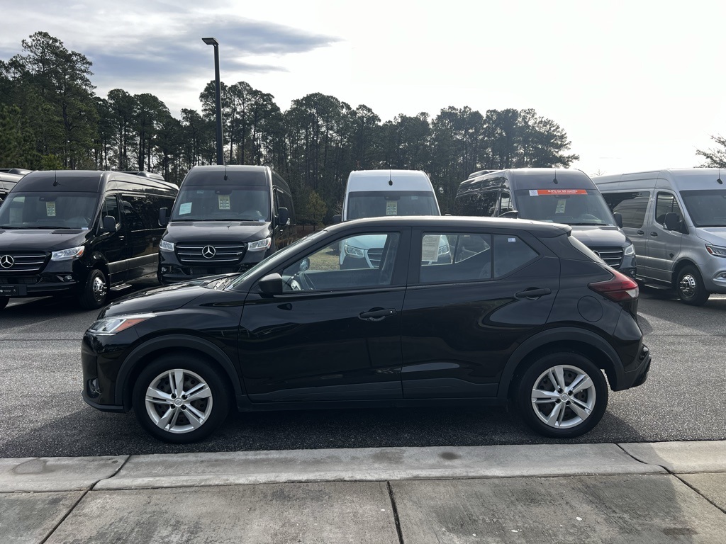 2021 Nissan Kicks S photo 5