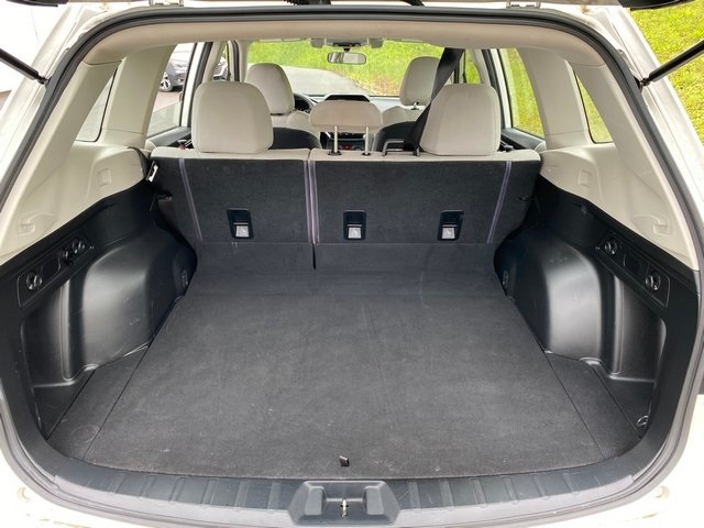 2021 Subaru Forester Base photo 17