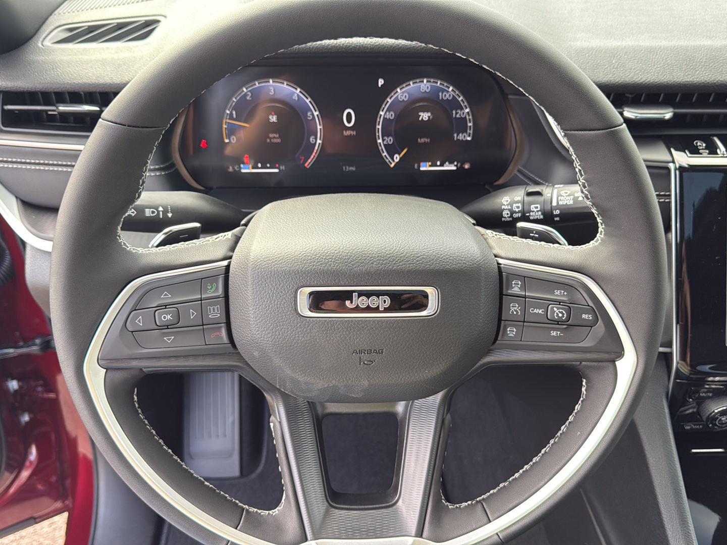 2025 Jeep Grand Cherokee Altitude X photo 17