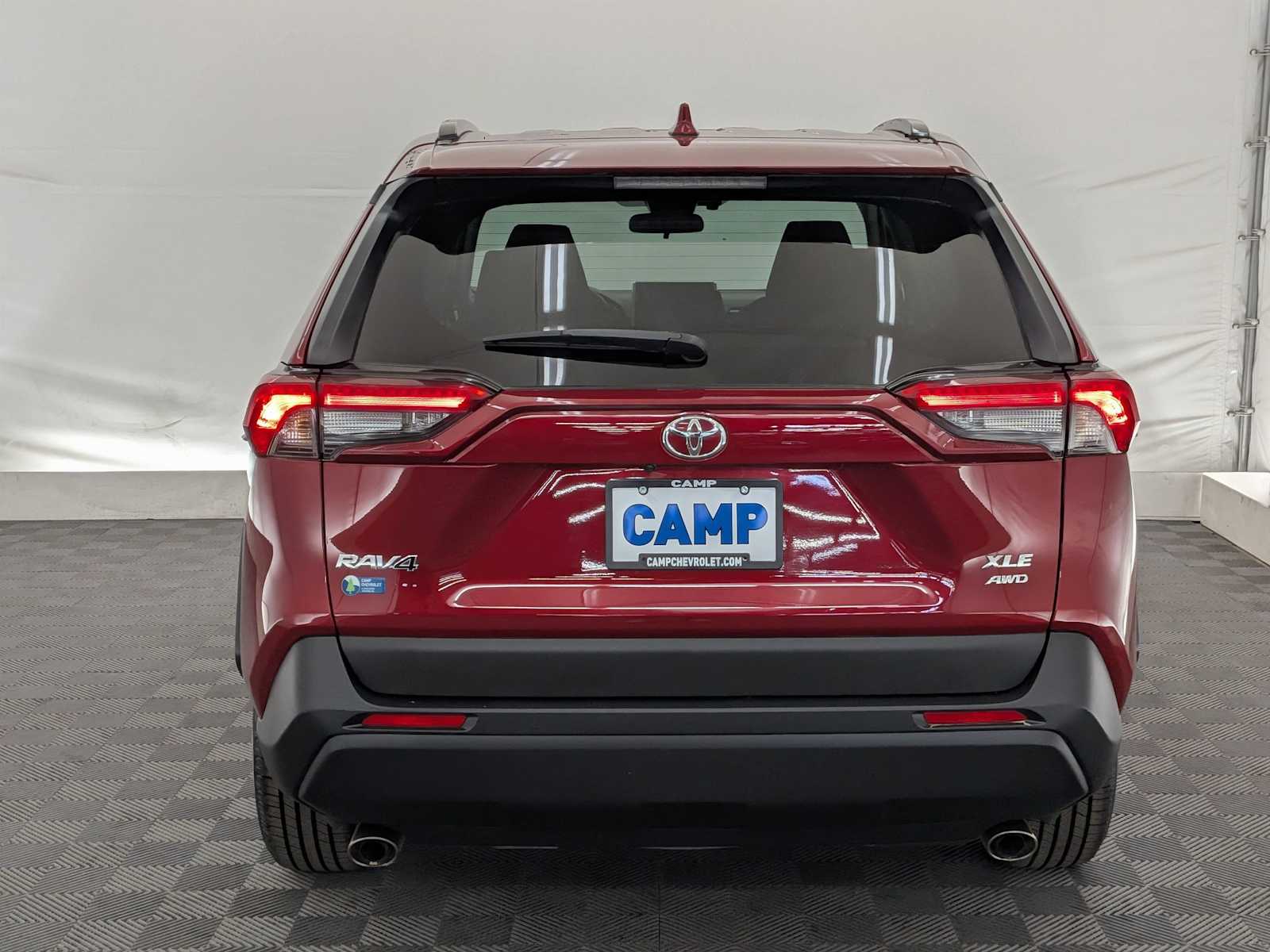 2024 Toyota RAV4 XLE photo 4